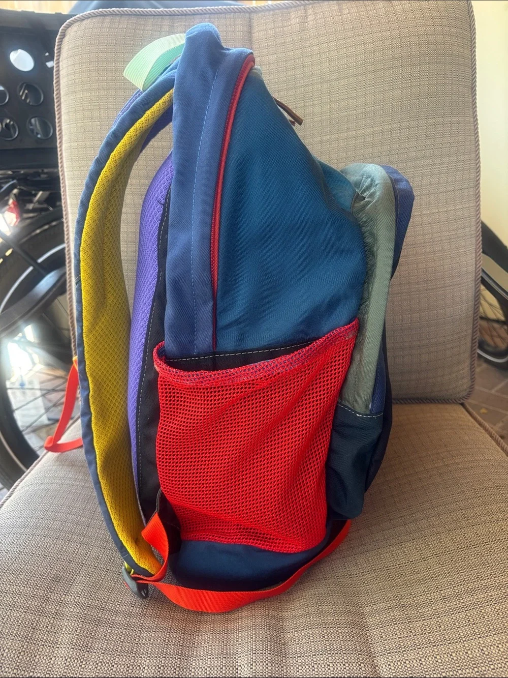cotopaxi Multicolor Cusco 26 Backpack — Black Front, Blue Base, Red Accent - Picture 3 of 12